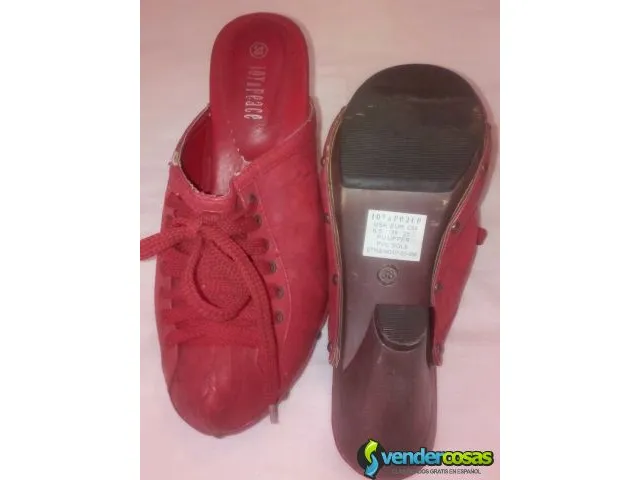 Bellos zapatos rojos 3