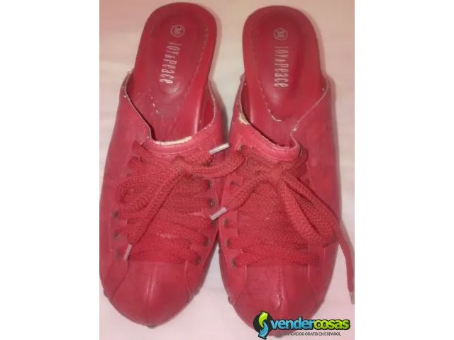 Bellos zapatos rojos 4