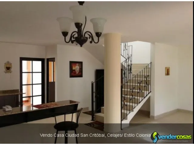 Casa estilo colonial en condominio celajes sector a 3 sn cristobal zona 8 mixco 1