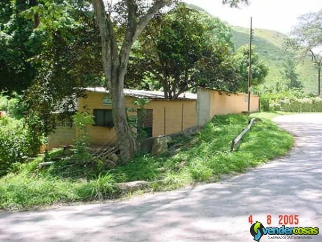 Casa rural ubicada a orilla de carretera en sector pedregal, carretera magdaleno 9