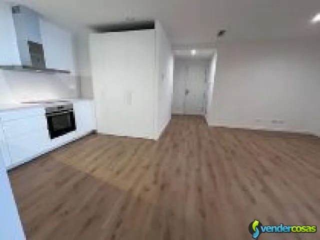 instalacion de suelos de maderas laminados vinios spc - Triana, Andalucía - Vender Cosas_id26028-4