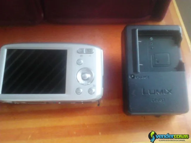 Vendo camara digital lumix(panasoni) graba/reproduce videos, negociable (usada) 6