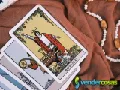 Tarot Kenna  el tarot del amor consulta las cartas. 